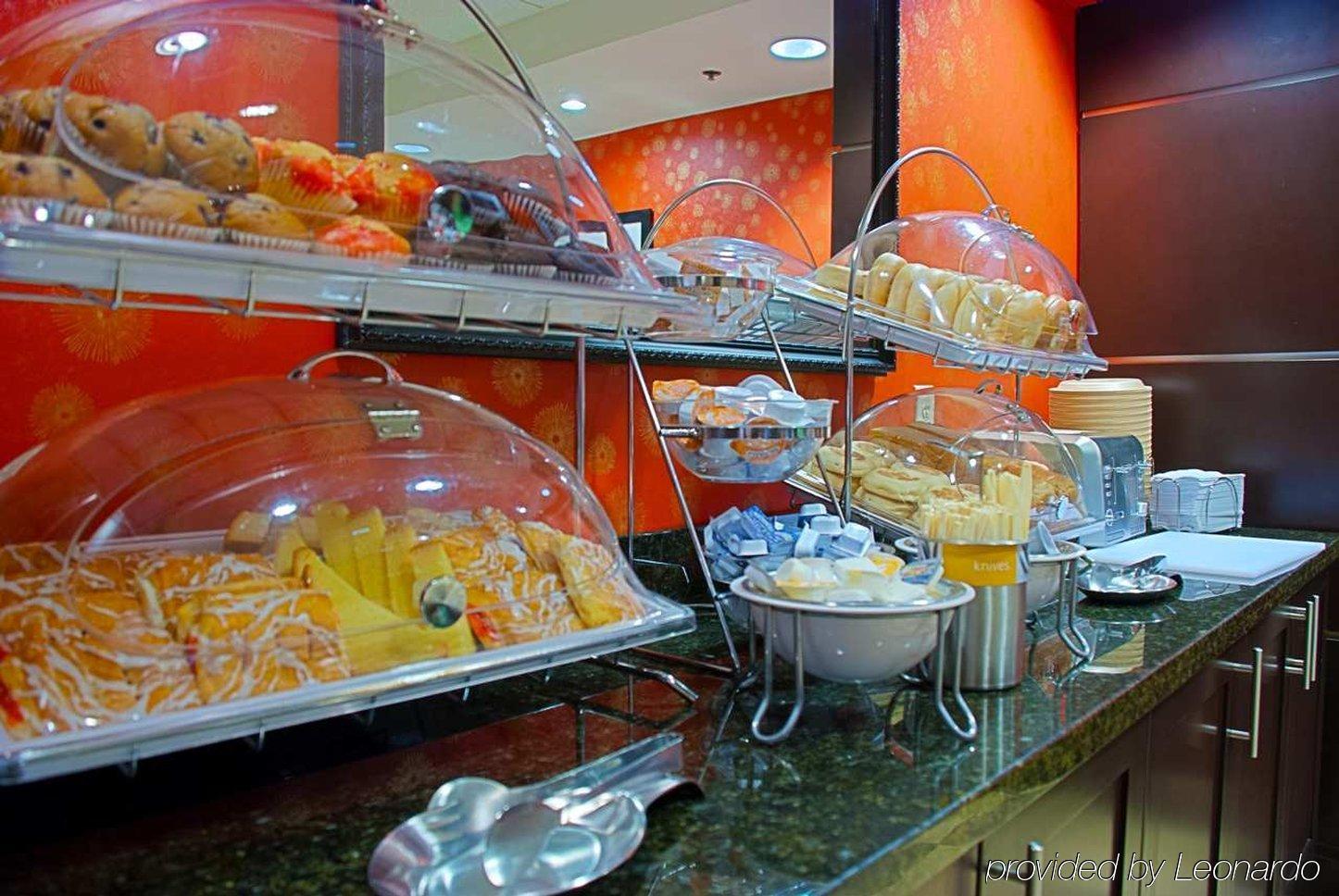Hampton Inn Houston Near The Galleria Restoran fotoğraf